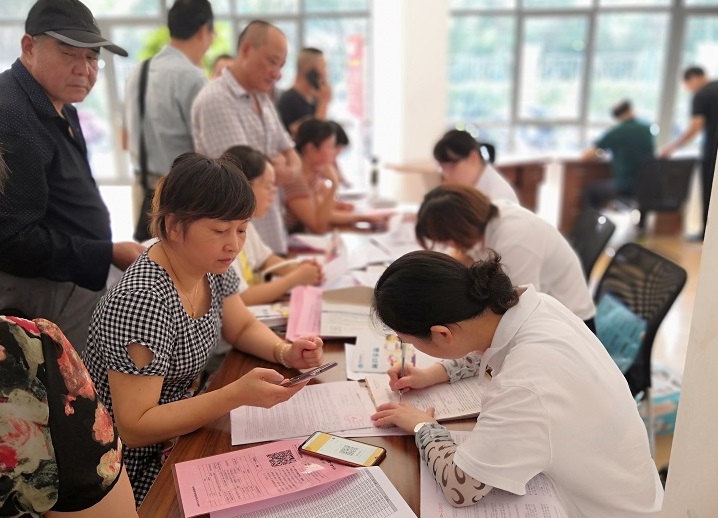 社區(qū)服務(wù)到一線，情系百姓暖人心